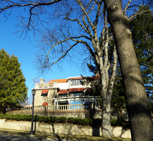 Lake of the Isles Mansion