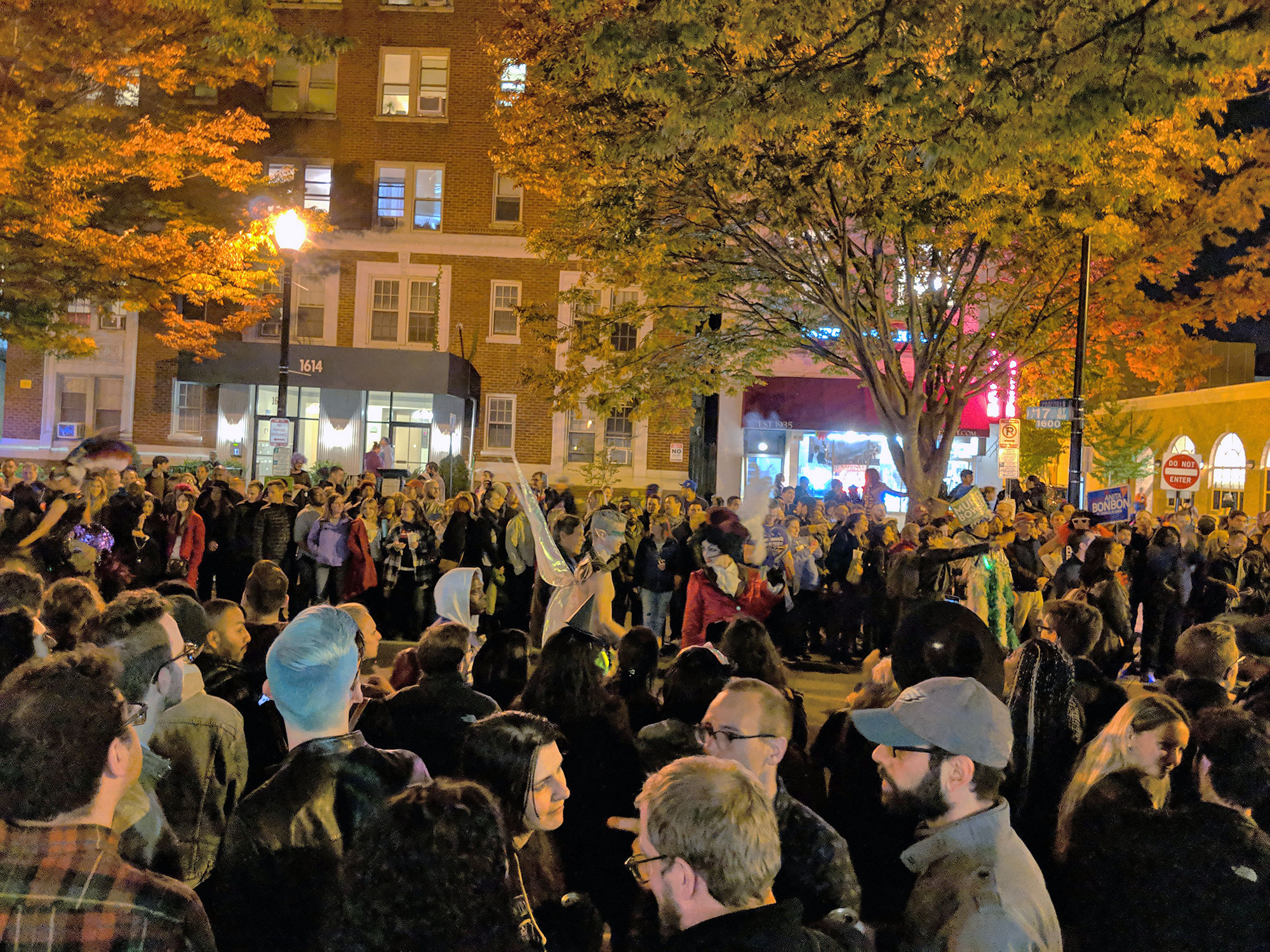 Participants at the 2018 High Heel Race.