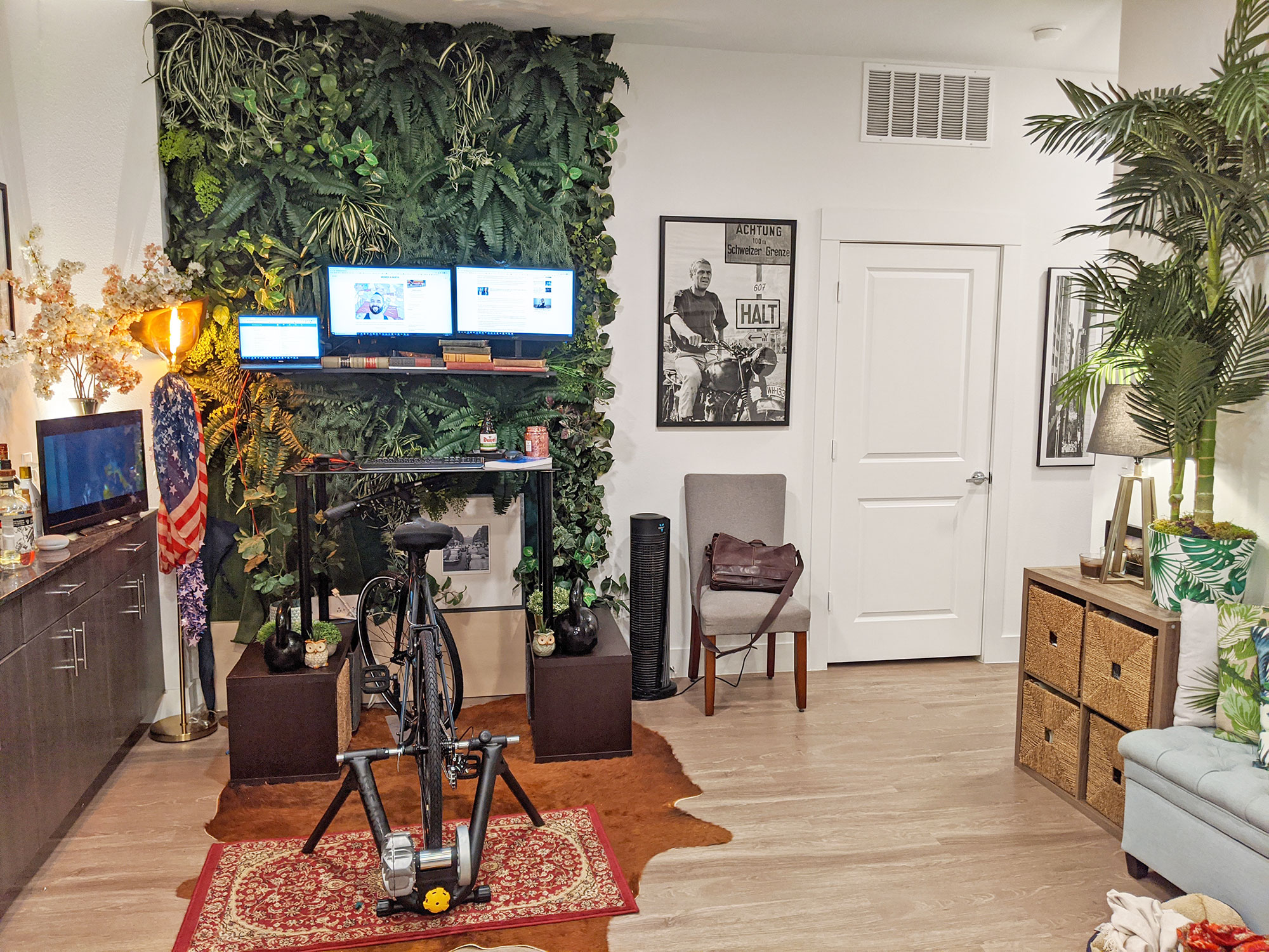 My new faux-green wall and bike desk combo.