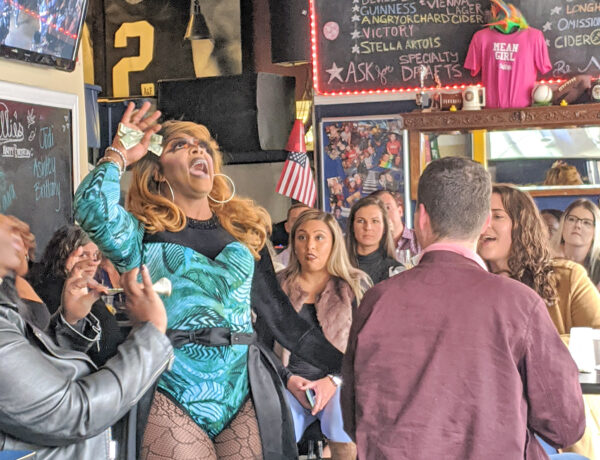 Synchottia Diamond Blue performing at Nellie's Drag Brunch