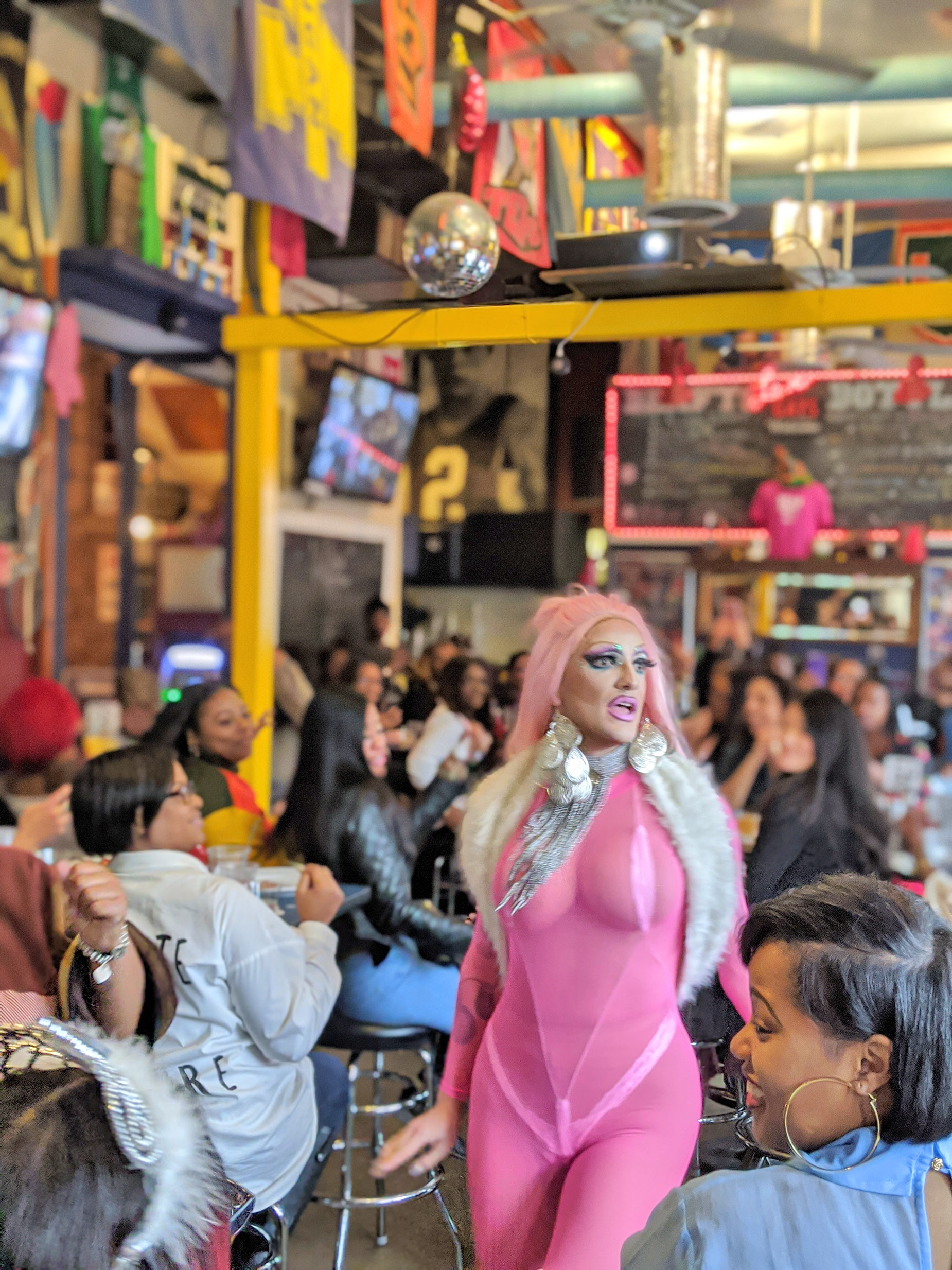 Washington DC Drag Queen Alexa Shontelle at Nellies Sports Bar drag brunch.