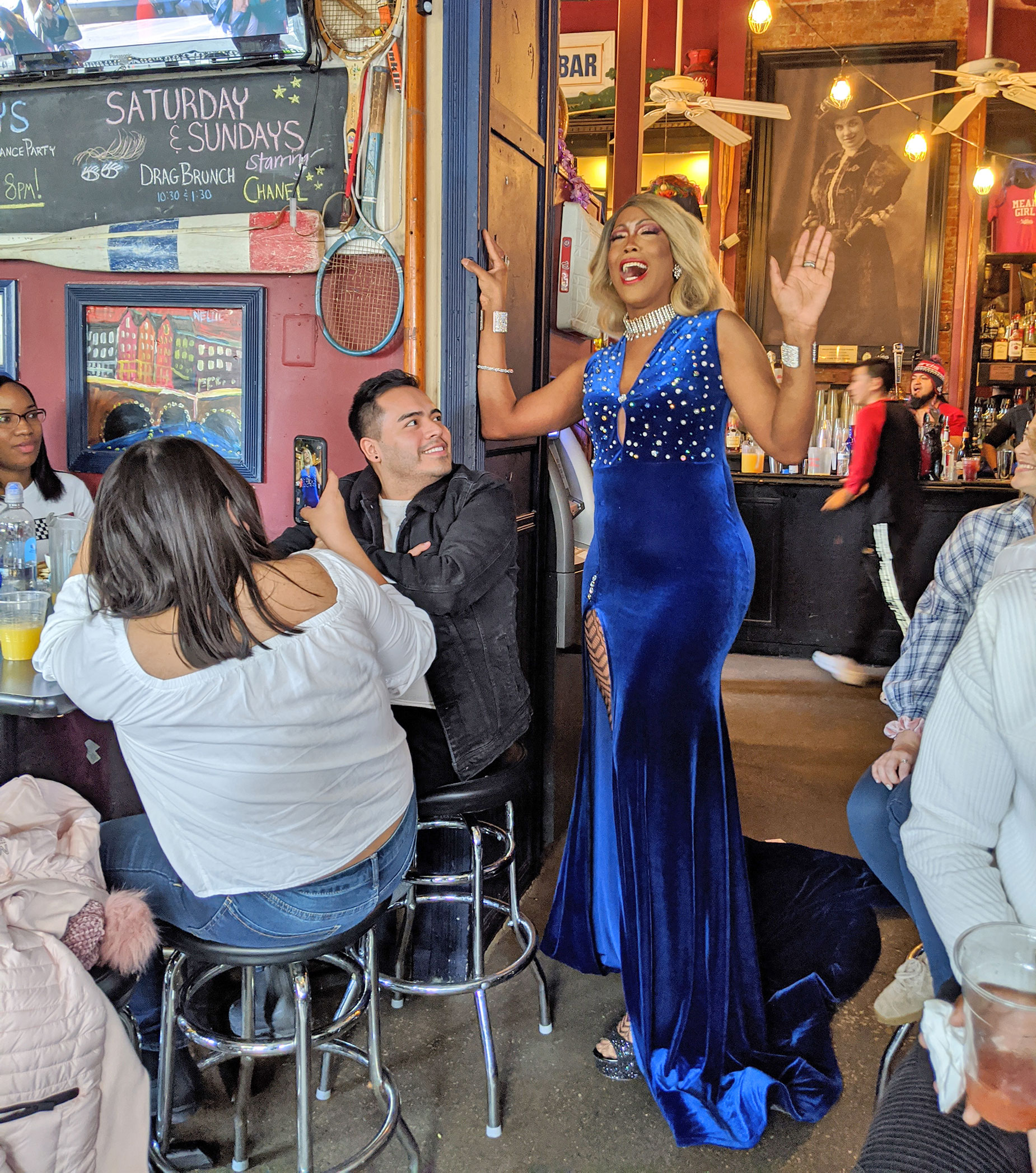 Drag queen Sapphire Ardwick Ardmore-Blue performing at Nellies Brunch.